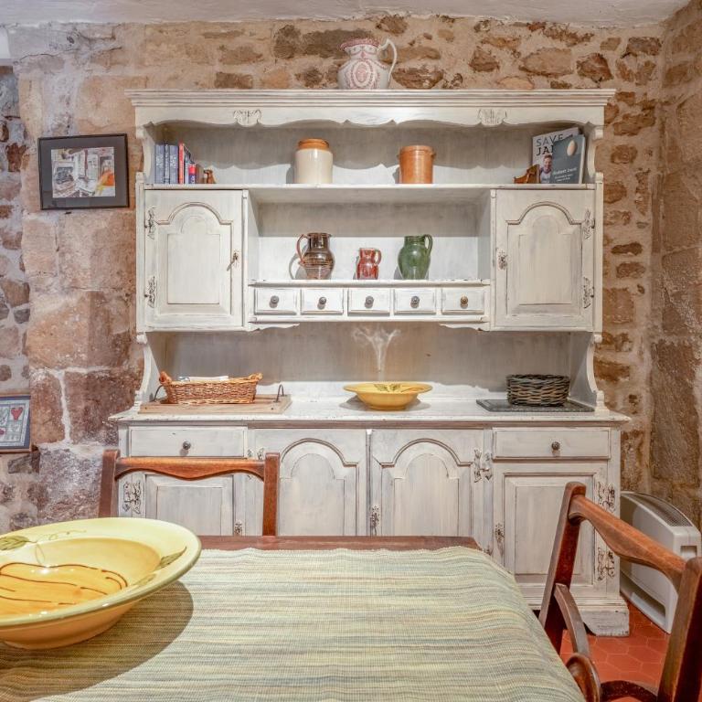 Charming 1750 Stonehouse Saint Rémy - Maison 1 Chambre - 14