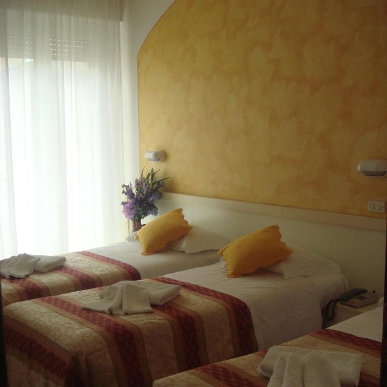 Hotel Arcade - Camera Tripla - 1