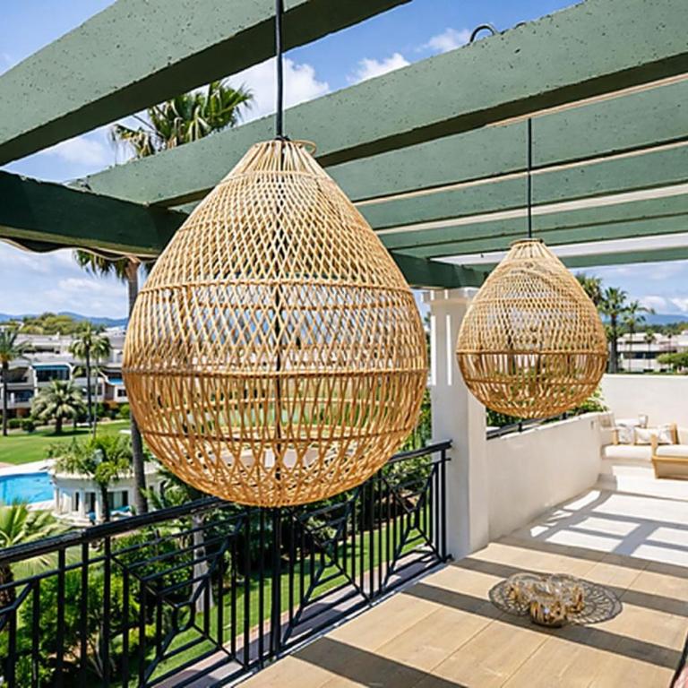 StayatSas Marbella Luxury 2 BR Apartment, 80 m2 Private Terrace, Huge Pools, Private Parking Walk to Beach & Puerto Banús - Two-Bedroom Apartment with Balcony and Terrace - 26
