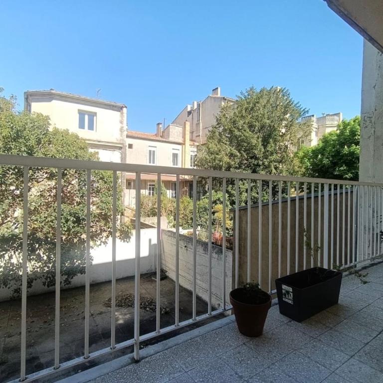 Au cœur de Nîmes, un appart lumineux avec garage - Apartment mit 1 Schlafzimmer - 4