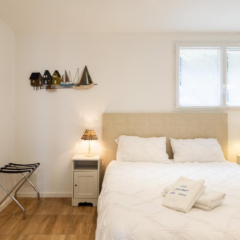 Gites Au Point De Vue - Studio Apartment with Sea View - 7