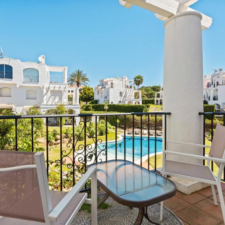 57 Townhouse with Pool & Rooftop Terrace in Duques - Casa Unifamiliar de 2 dormitorios - 1