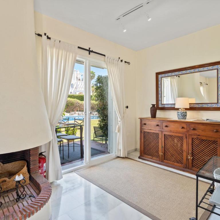 57 Townhouse with Pool & Rooftop Terrace in Duques - Casa Unifamiliar de 2 dormitorios - 5
