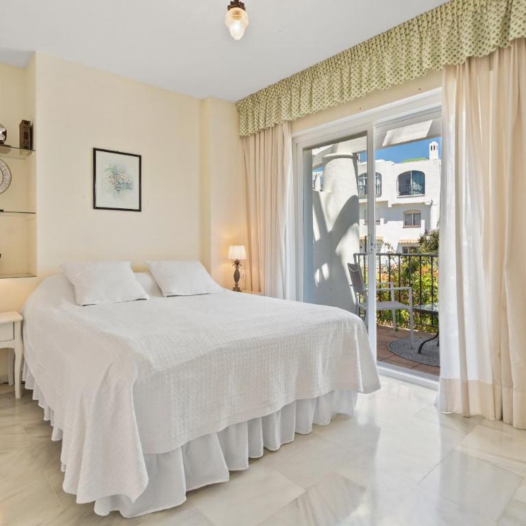 57 Townhouse with Pool & Rooftop Terrace in Duques - Casa Unifamiliar de 2 dormitorios - 10