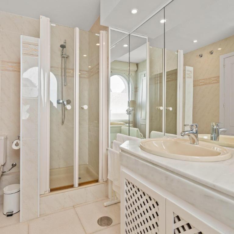 57 Townhouse with Pool & Rooftop Terrace in Duques - Casa Unifamiliar de 2 dormitorios - 12
