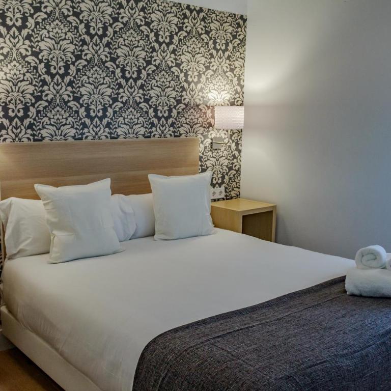 FUN BUILDING APARTMENTS by HOMEABOUT - Two-Bedroom Apartment - 11