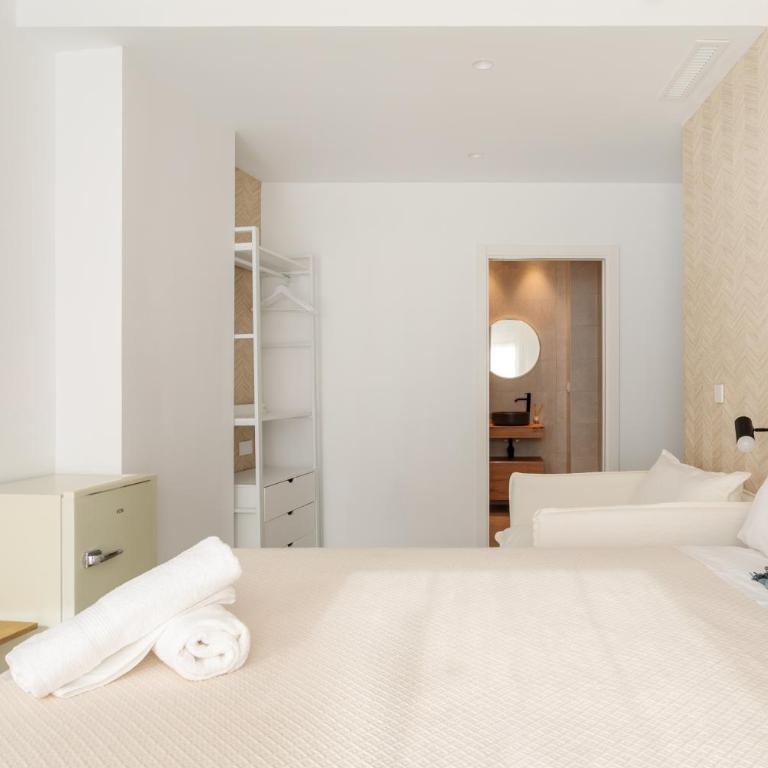 Almare con aire acondicionado y wifi - Suite - 8