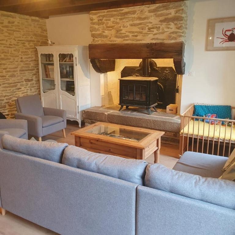 Maison en pierre bretonne avec jardin au calme - Two-Bedroom House - 2