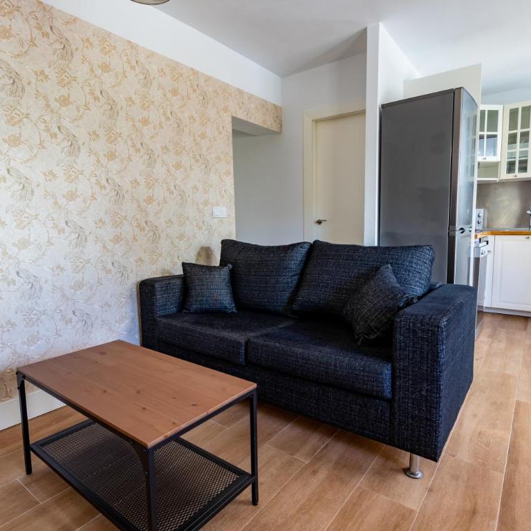 FUN BUILDING APARTMENTS by HOMEABOUT - Two-Bedroom Apartment - 5