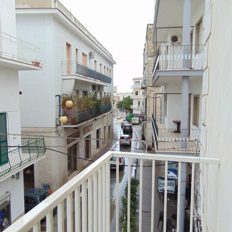 Eleonora, Ampio Appartamento in Centro e 350 m dalla Spiaggia - Appartamento con 3 Camere da Letto - 5