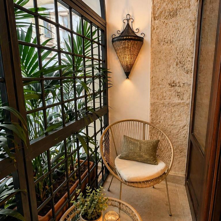 Verdura Heritage Historical Suite - Double Room with Patio - 4