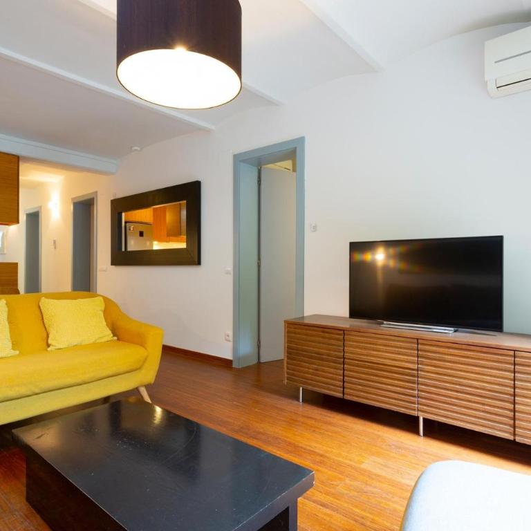 Palauet Tres Torres B - Two-Bedroom Apartment - 15