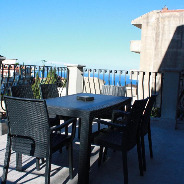 Casa Corvaja - Appartamento con 2 Camere da Letto, Terrazza e Vista Mare - 15