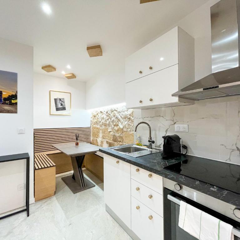 UrbanFlat 226 - Appartement pour 6 Centre de paris - Apartment - 6