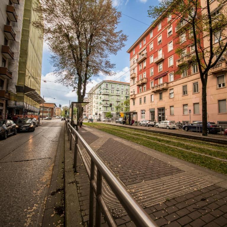 Mahon 1BR Superior Apartment - Quiet, Near Tram, Metro, Duomo, Station - Appartamento Superior con 1 Camera da Letto - 56