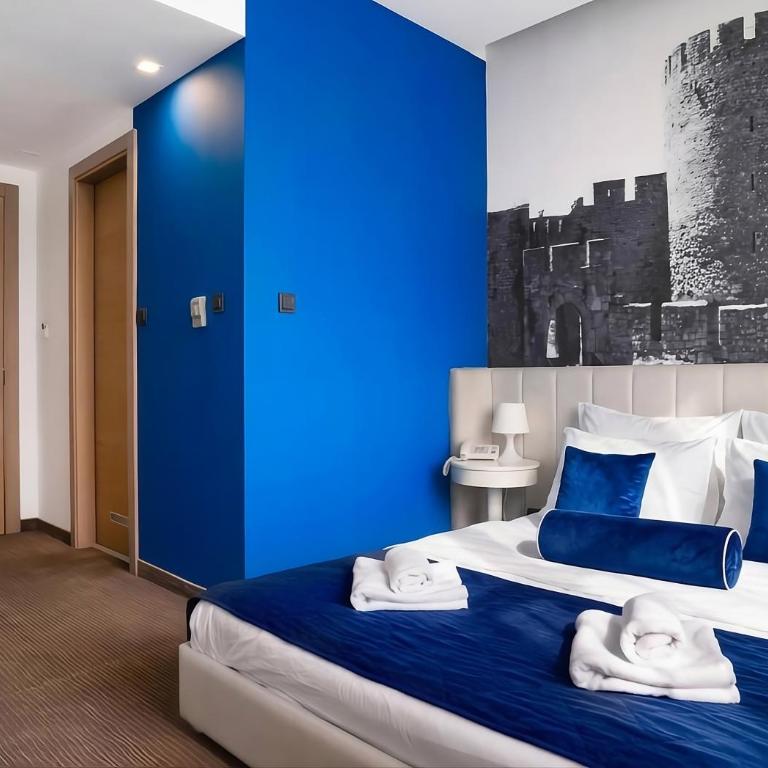 Hotel Passport - Double Room - 24