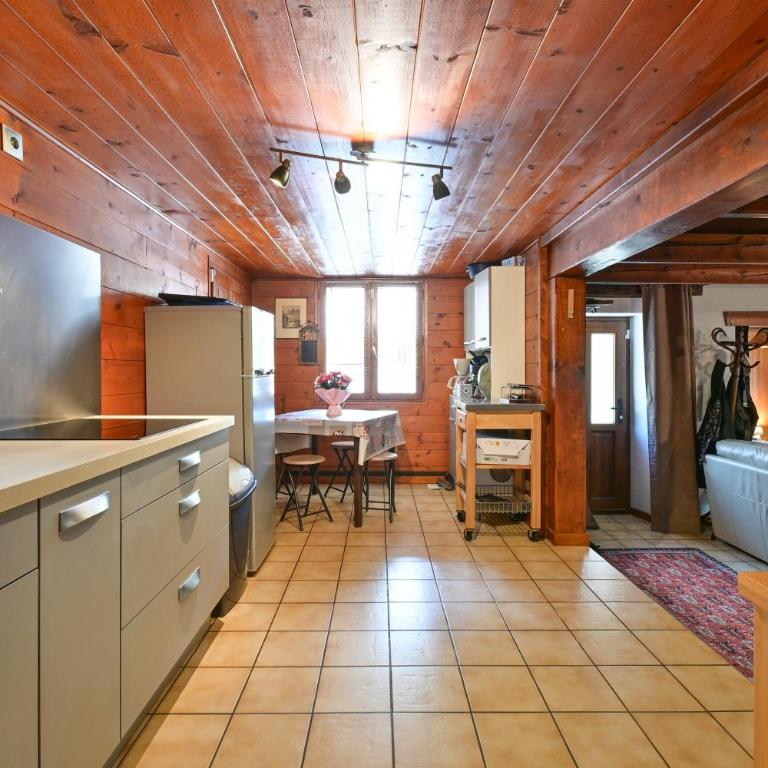 Appartement Le Cropt Spacieux 85m² - Two-Bedroom Deluxe Apartment with Garden View - 4