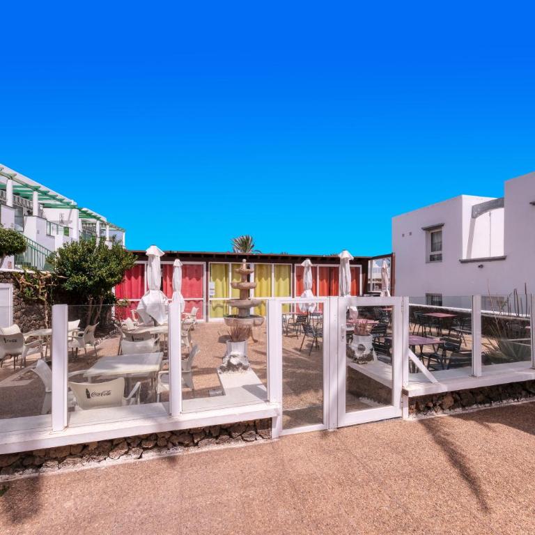 Eva Vacation Home Pool & Relax - Apartment with Terrace - 20