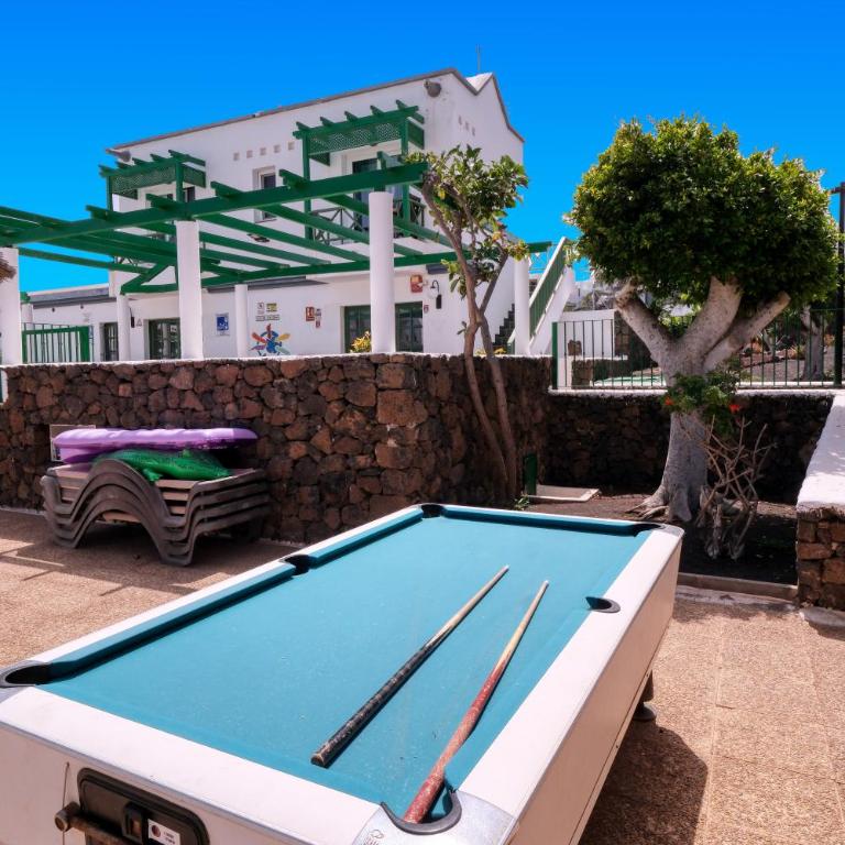Eva Vacation Home Pool & Relax - Apartment with Terrace - 36