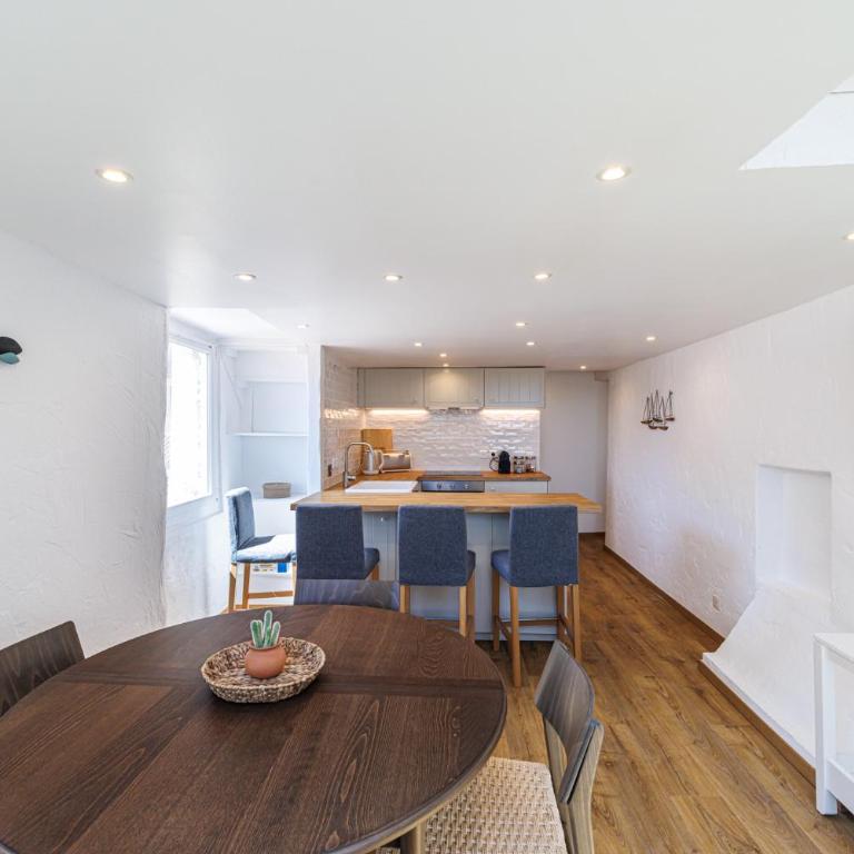 Top floor and sea view in the Old Town - Appartement 3 Chambres - 14