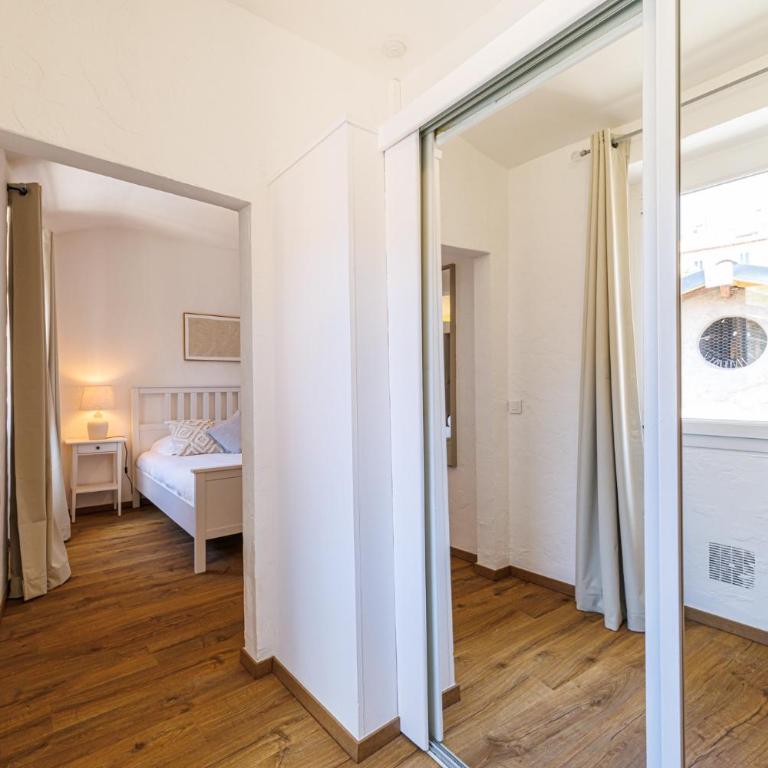 Top floor and sea view in the Old Town - Appartement 3 Chambres - 19