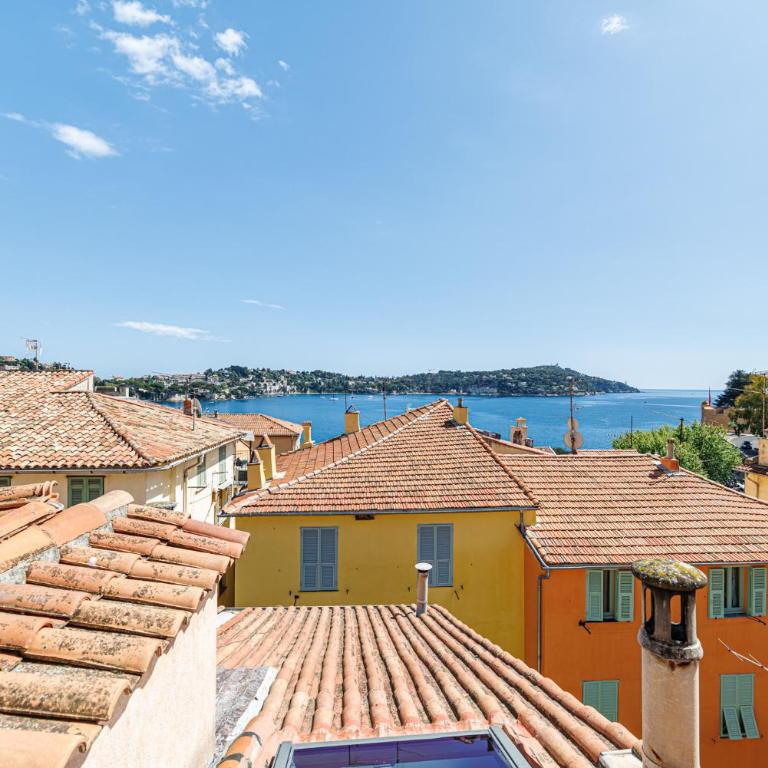 Top floor and sea view in the Old Town - Appartement 3 Chambres - 32