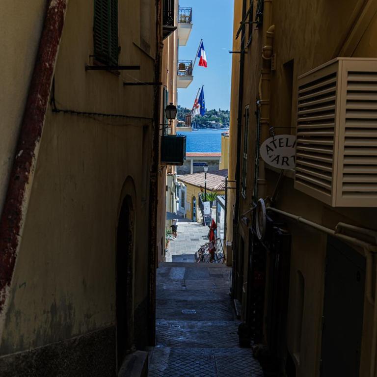 Top floor and sea view in the Old Town - Appartement 3 Chambres - 45