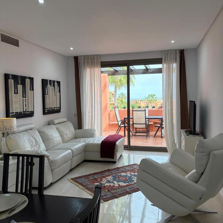 Marbella SeaView Penthouse , Terrace, Pools & Walk to the Beach - Apartamento de 2 dormitorios con balcón y vistas al mar - 22