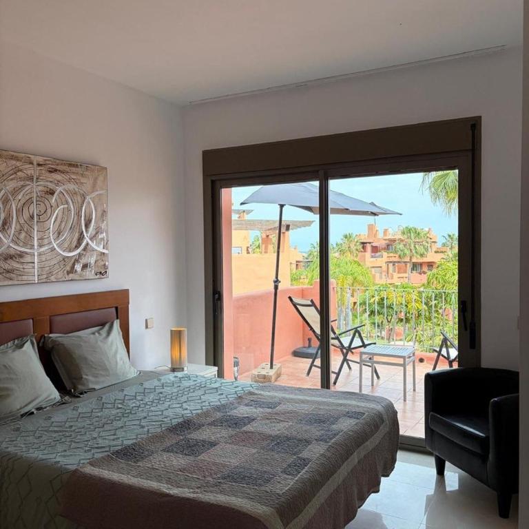 Marbella SeaView Penthouse , Terrace, Pools & Walk to the Beach - Apartamento de 2 dormitorios con balcón y vistas al mar - 20