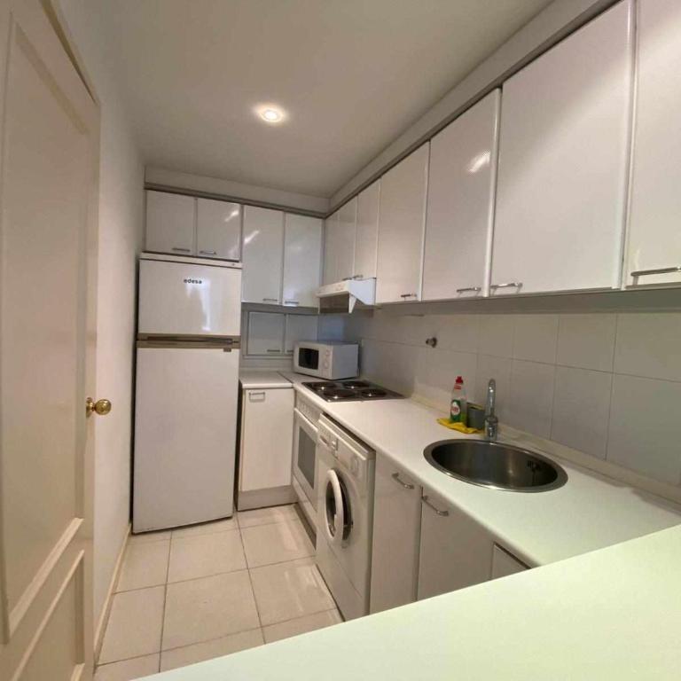 Nautic1-Apartamento renovado con A/A y parking - Apartamento de 2 dormitorios - 14