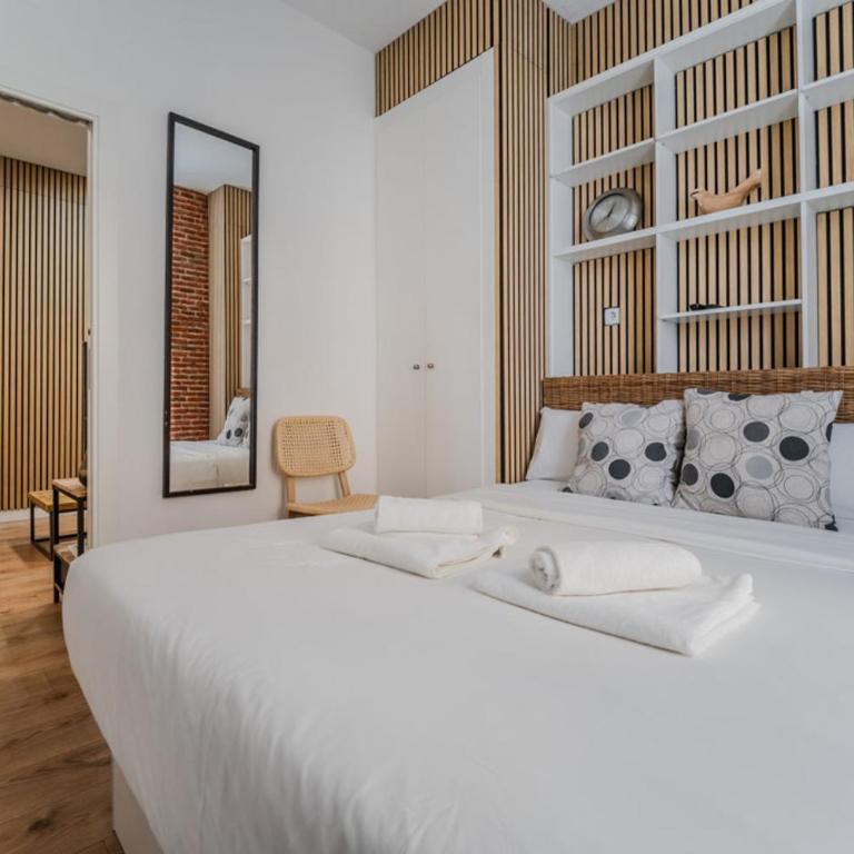 Cozy 2BD apartment - Sol city center - Apartamento - 12