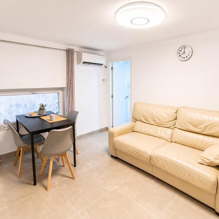 Esperanza 10 - Two-Bedroom Apartment - 1