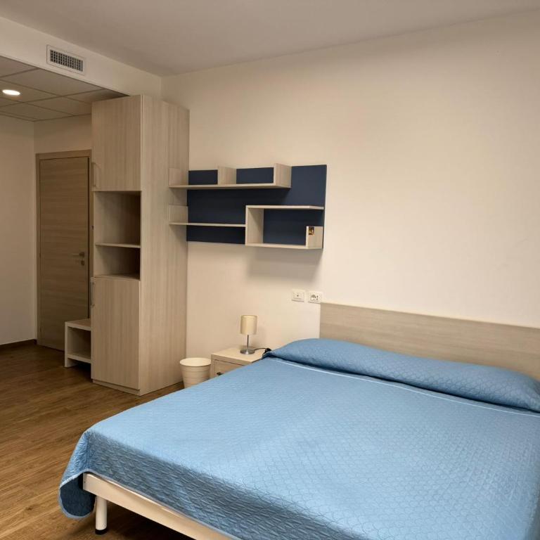 Campus Circuito 71 - Casa per Ferie - Camera Matrimoniale/Doppia con Letti Singoli con Bagno Privato - 3