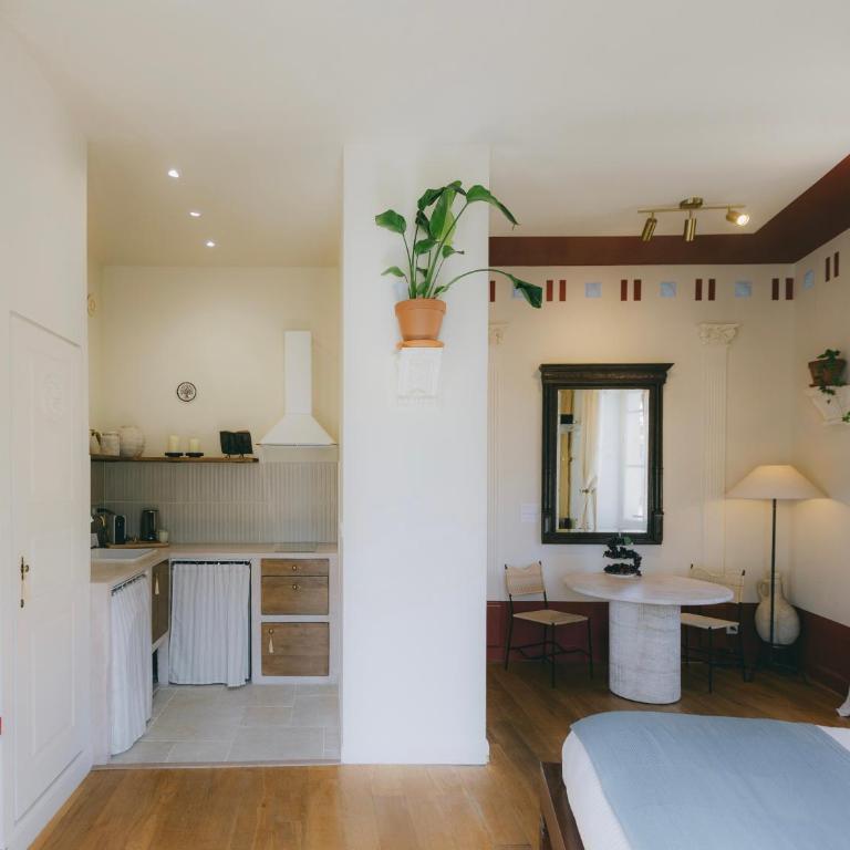 Suite Augustus expérience romaine et cinéma privée appartement T1 - Apartment mit 1 Schlafzimmer - 5