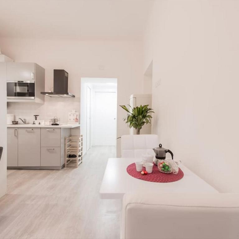 GuestHost - Porta Garibaldi White Flats - Appartamento con 1 Camera da Letto - 1