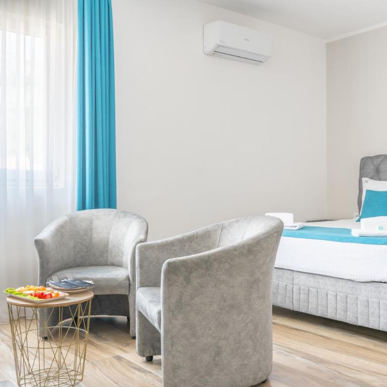 Hotel Mondo - Deluks Četvorokrevetna Soba - 5