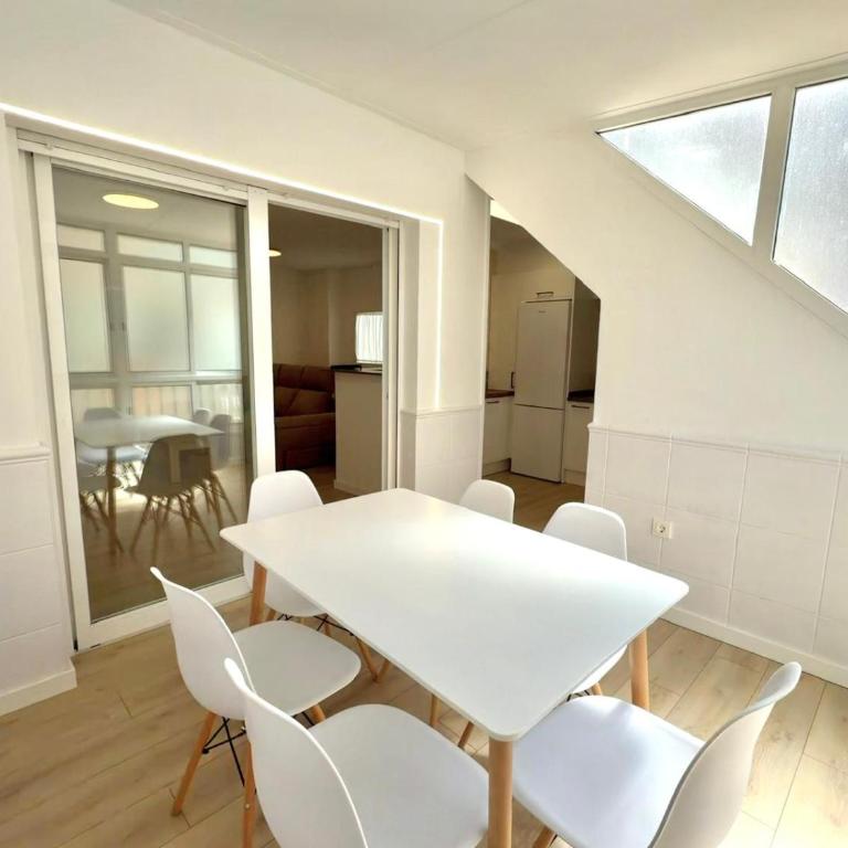 Terrasol magnifico atico duplex en el centro de Torre del Mar sin ascensor - Apartment - 9
