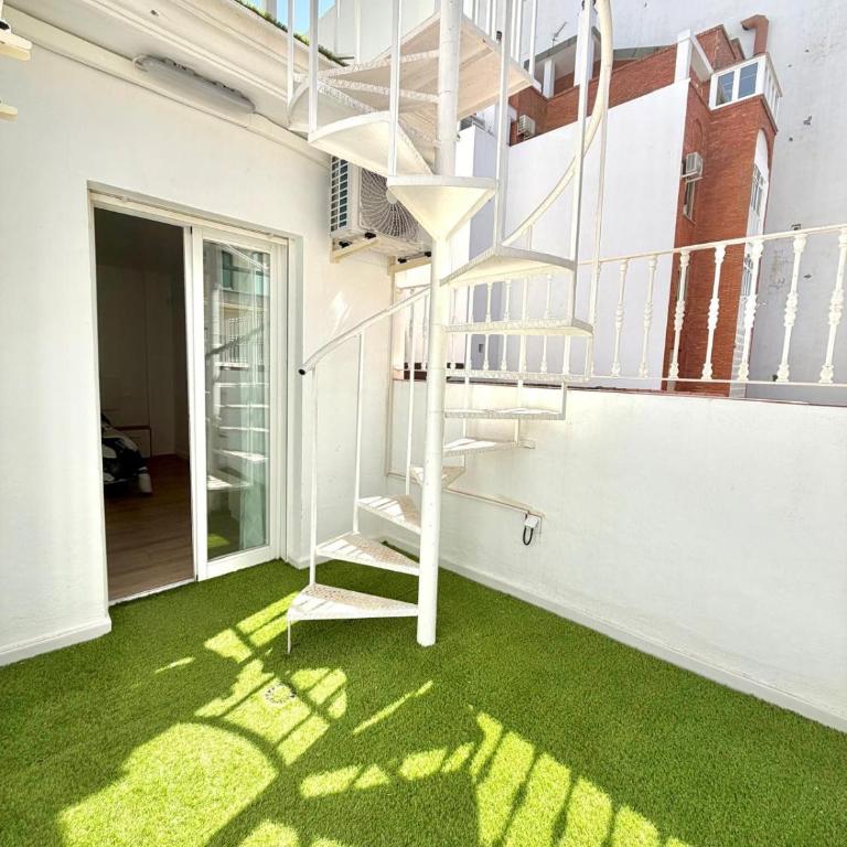 Terrasol magnifico atico duplex en el centro de Torre del Mar sin ascensor - Apartment - 25