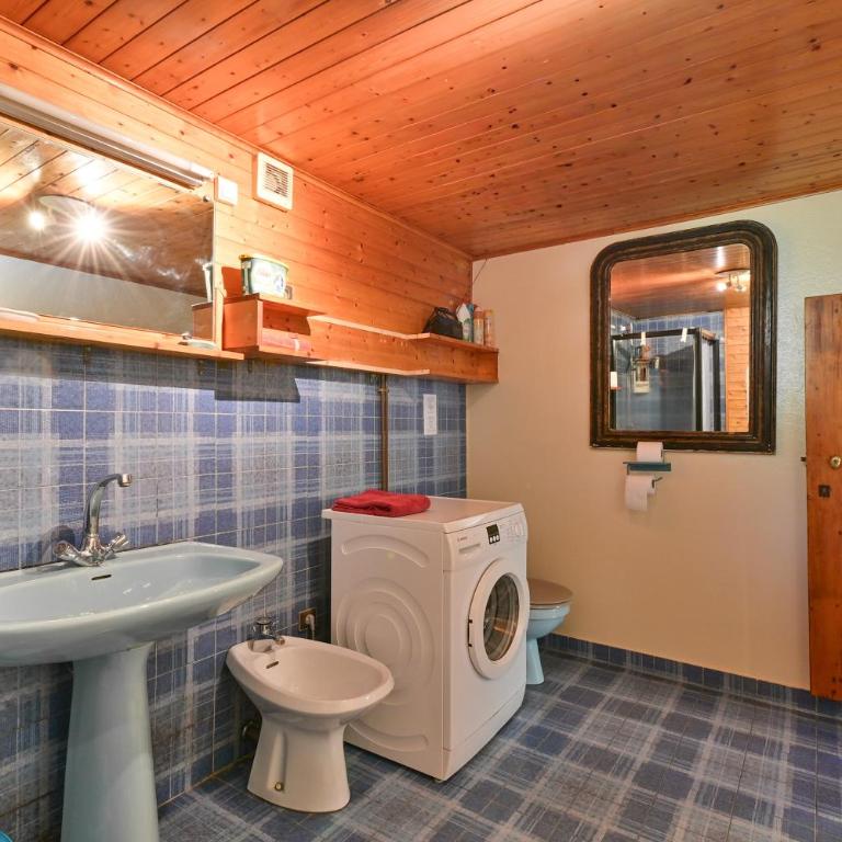 Appartement Le Cropt Spacieux 85m² - Two-Bedroom Deluxe Apartment with Garden View - 17
