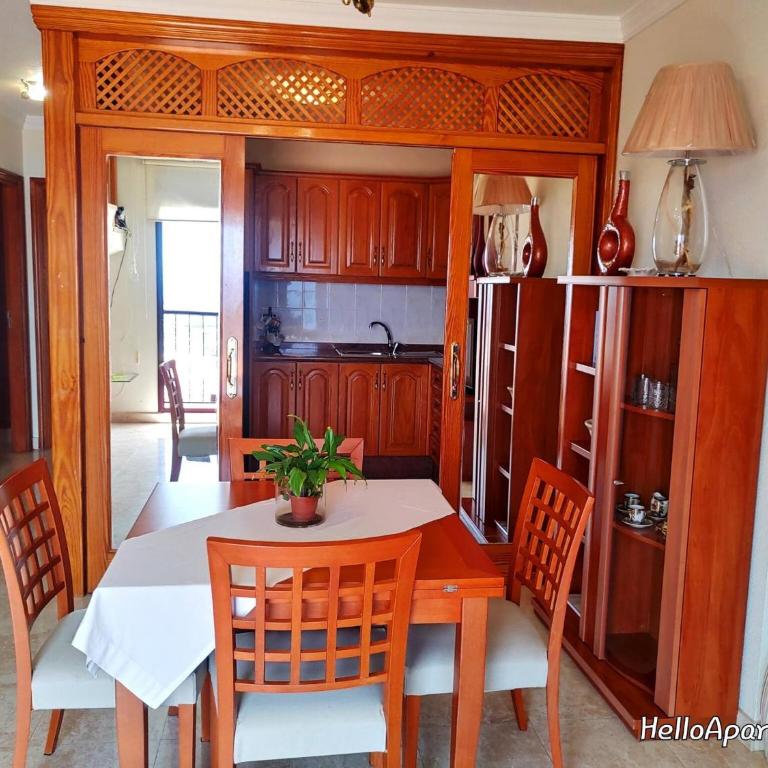 Sun Terrace Los Cristianos by HelloApartments - Apartamento Dúplex - 19