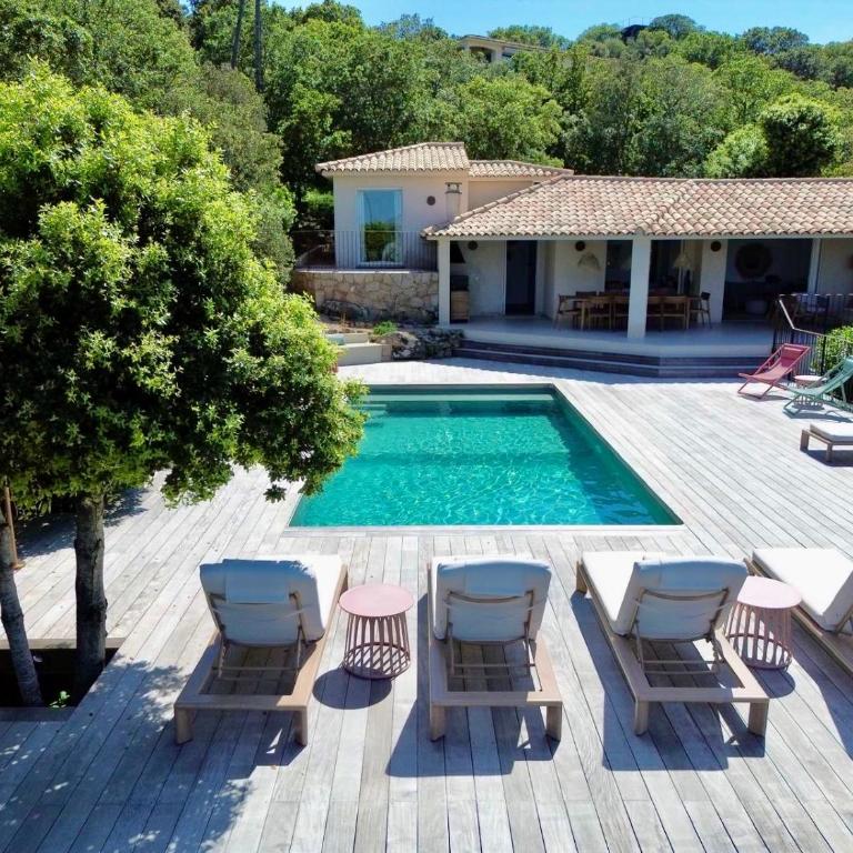 Villa Giuliaca piscine chauffée, calme, vue spectaculaire, proche des plages - Villa - 2
