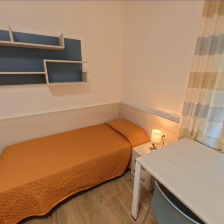 Campus Circuito 71 - Casa per Ferie - Camera Singola con Bagno Privato - 1