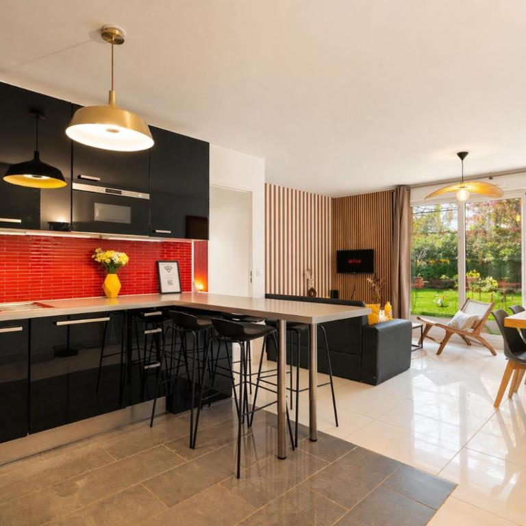 Family Apartment near Disneyland with AC, Garden & Parking - Appartement - Vue sur Jardin - 4