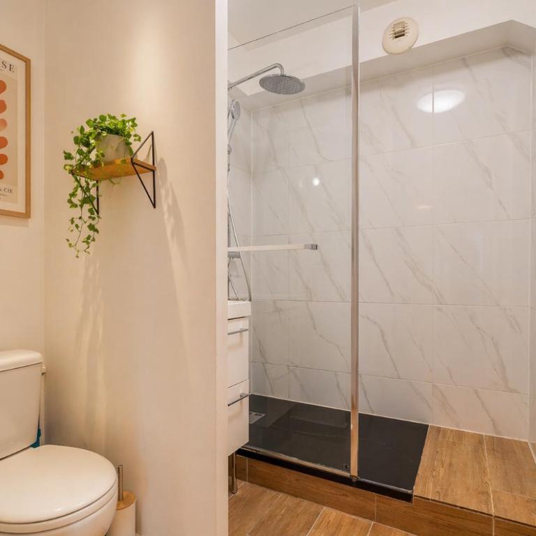 Family Apartment near Disneyland with AC, Garden & Parking - Appartement - Vue sur Jardin - 23
