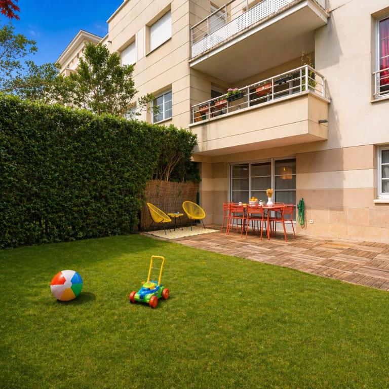 Family Apartment near Disneyland with AC, Garden & Parking - Appartement - Vue sur Jardin - 9
