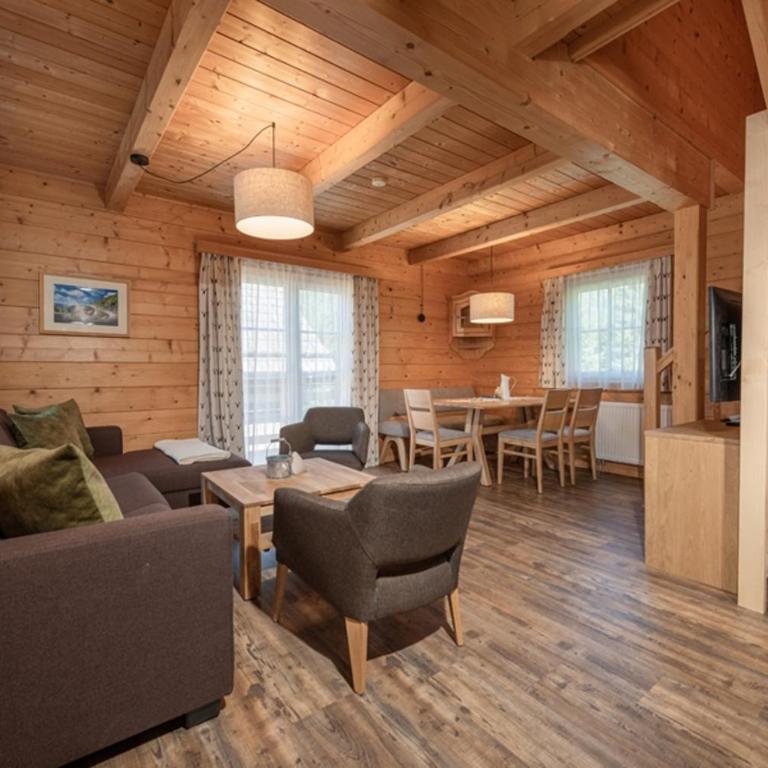 AlpenParks Hagan Lodge Altaussee - Chalet mit 3 Schlafzimmern - 1