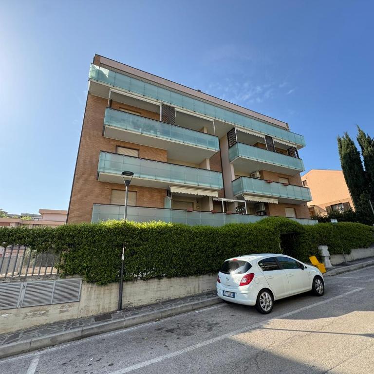 Appartamento con posto auto riservato tra spiaggia, centro, stazione ed ospedale - Appartamento con 1 Camera da Letto - 24