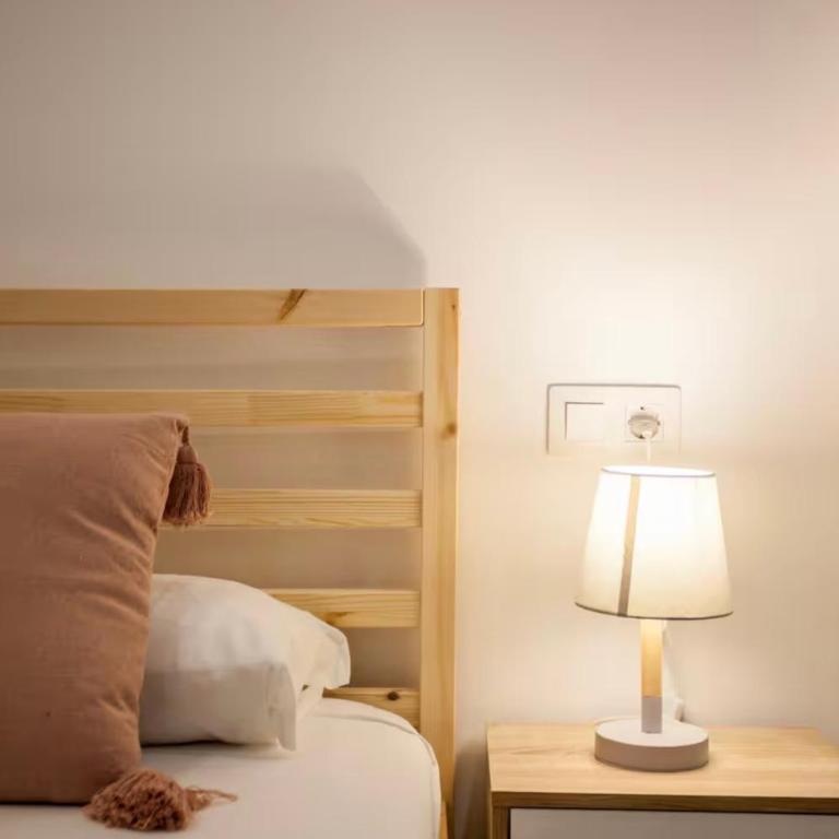 Cozy apartment with terrace next to Turia Gardens - One-Bedroom Apartment - 10