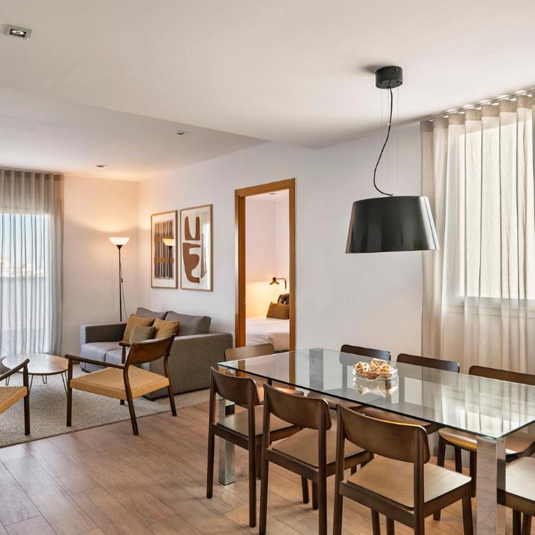 The Corner Apartments by Aspasios - 4 Bedroom Penthouse Apartment with terrace - 8