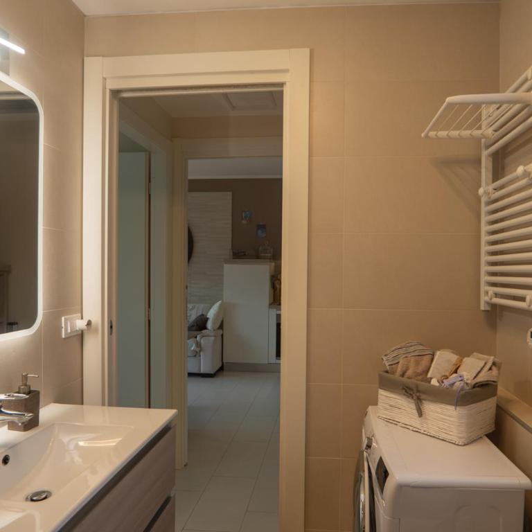 5 Minutes from the Beaches Relax by the Pool - Appartamento con 1 Camera da Letto, Vista Mare e Balcone - 14